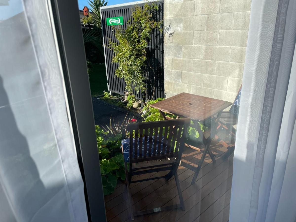 Carters By The Sea Beachside Studio Apartments Carters Beach Exteriör bild