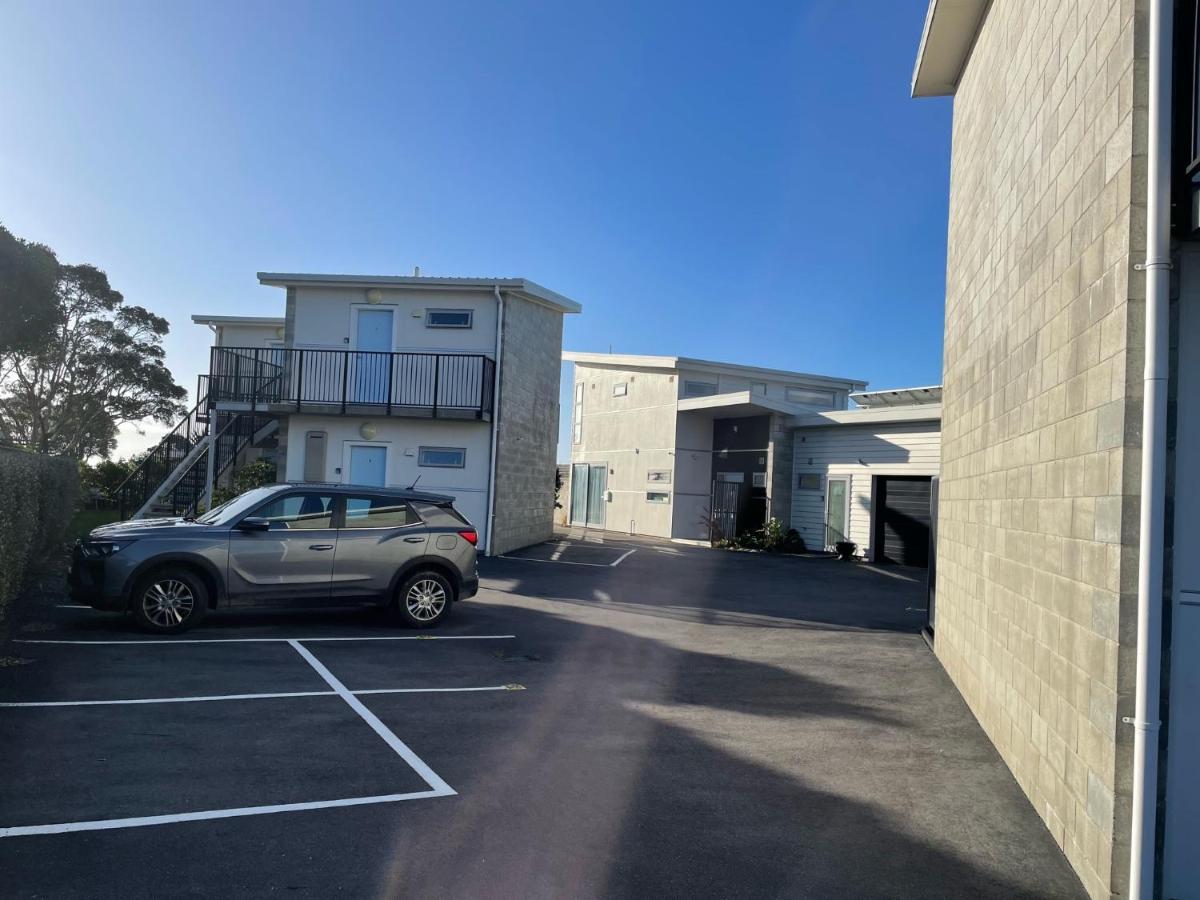 Carters By The Sea Beachside Studio Apartments Carters Beach Exteriör bild